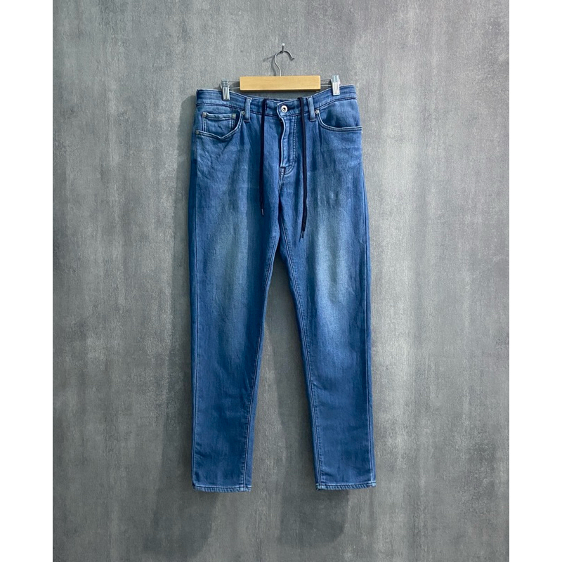 UNIQLO Jeans Ezy Ultra Stretch / กางเกงยีนส์ผู้ชาย / ไซส์ 30-31