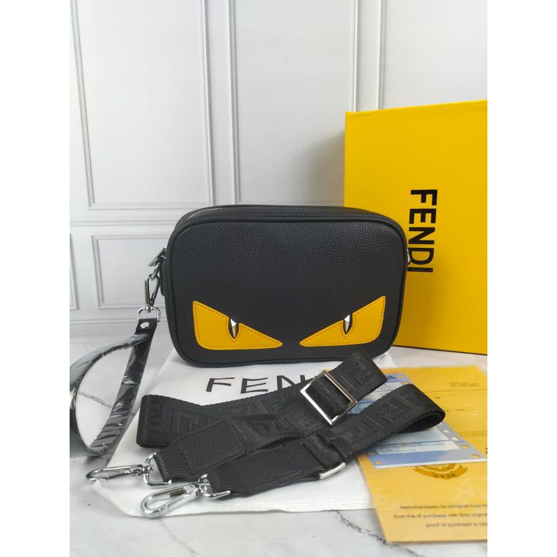 กระเป๋าถือผู้ชาย FENDI LEATHER กระเป๋าถือผู้ชายชื่อแบรนด์นําเข้า FN 9116