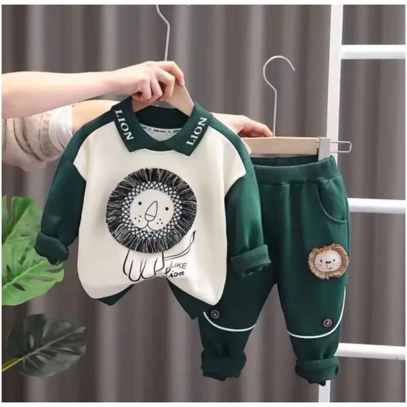 ชุดเสื้อผ้า BOYS พร้อม LYON MOTIF AGES 1-5 ปี