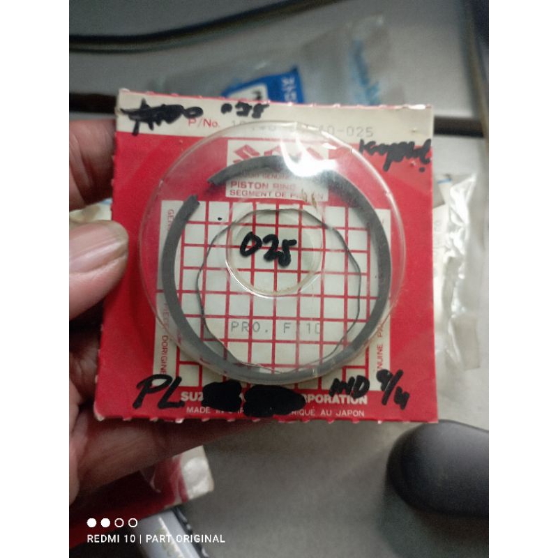 SUZUKI RC110 CRYSTAL TORNADO GS OS 25 ORIGINAL NOS SGP JAPAN 12140-31C10-025