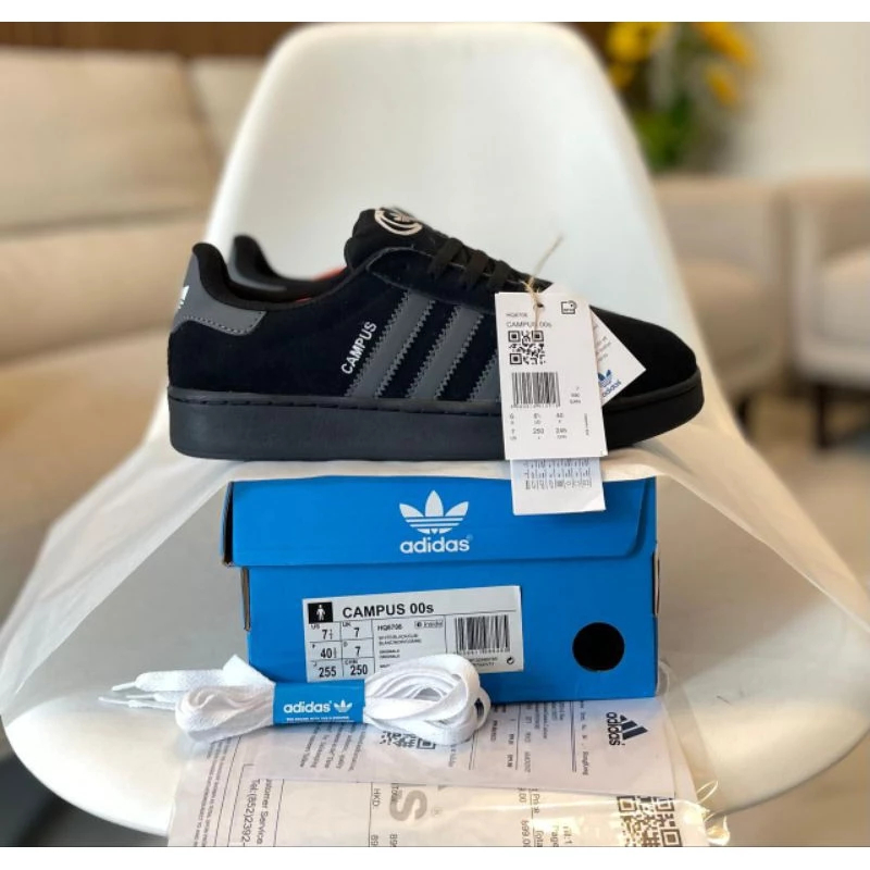 Hitam Adidas Campus 00s Triple Black Suede ของแท้ 100% / Adidas Originals รองเท้าสีดําล้วนรองเท้าผ้าใบโรงเรียนล่าสุดสําหรับผู้ชายผู้หญิงผู้ใหญ่ / เด็กมัธยมต้น