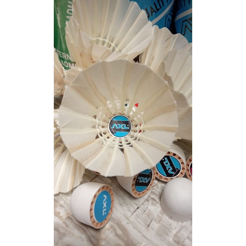 ลูกขนไก่แบดมินตัน Super AXL