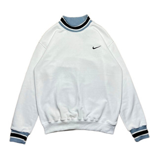 Nike เสื้อกันหนาว ปักลายโลโก้ สีขาว ขนาดเล็ก