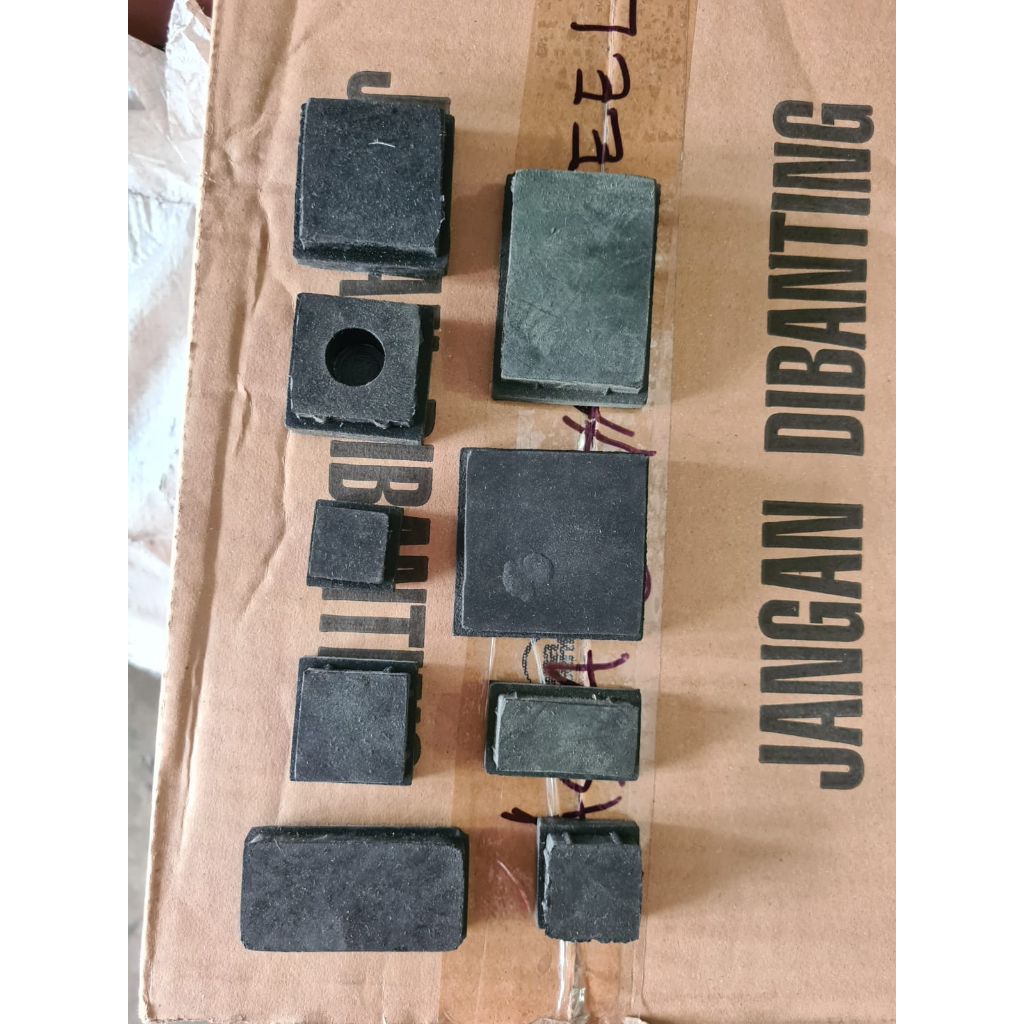 SQUARE RUBBER FOOTWEAR FOOTWEAR