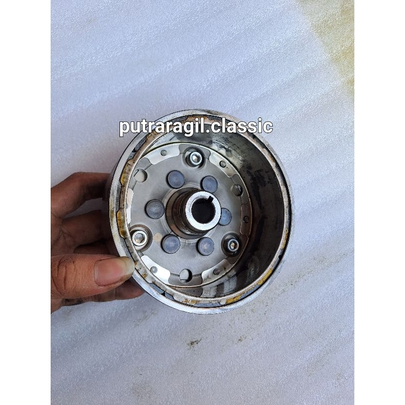 SUZUKI SATRIA FU 150 FASELIFT MAGNET ดั้งเดิม SUZUKI SATRIA FU 150 คาร์บอนต้นฉบับ