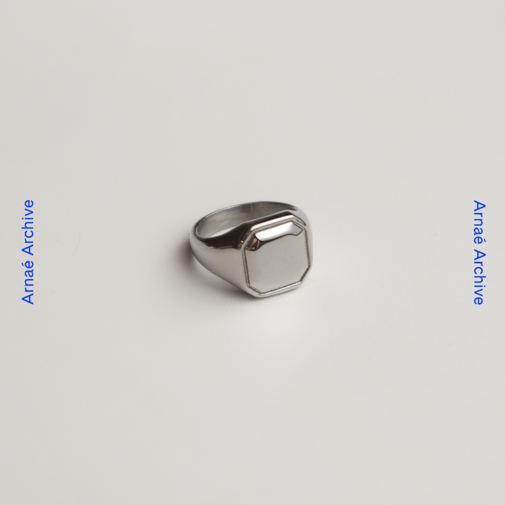 Arnaé Archive Octa Signet Ring แหวน Unisex สแตนเลส