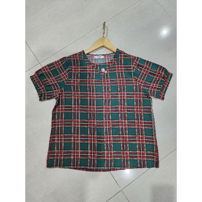 เสื้อคริสต์มาสผู้หญิงพรีเมี่ยมพร้อม PLAIN MOTIF YF02 (6020)