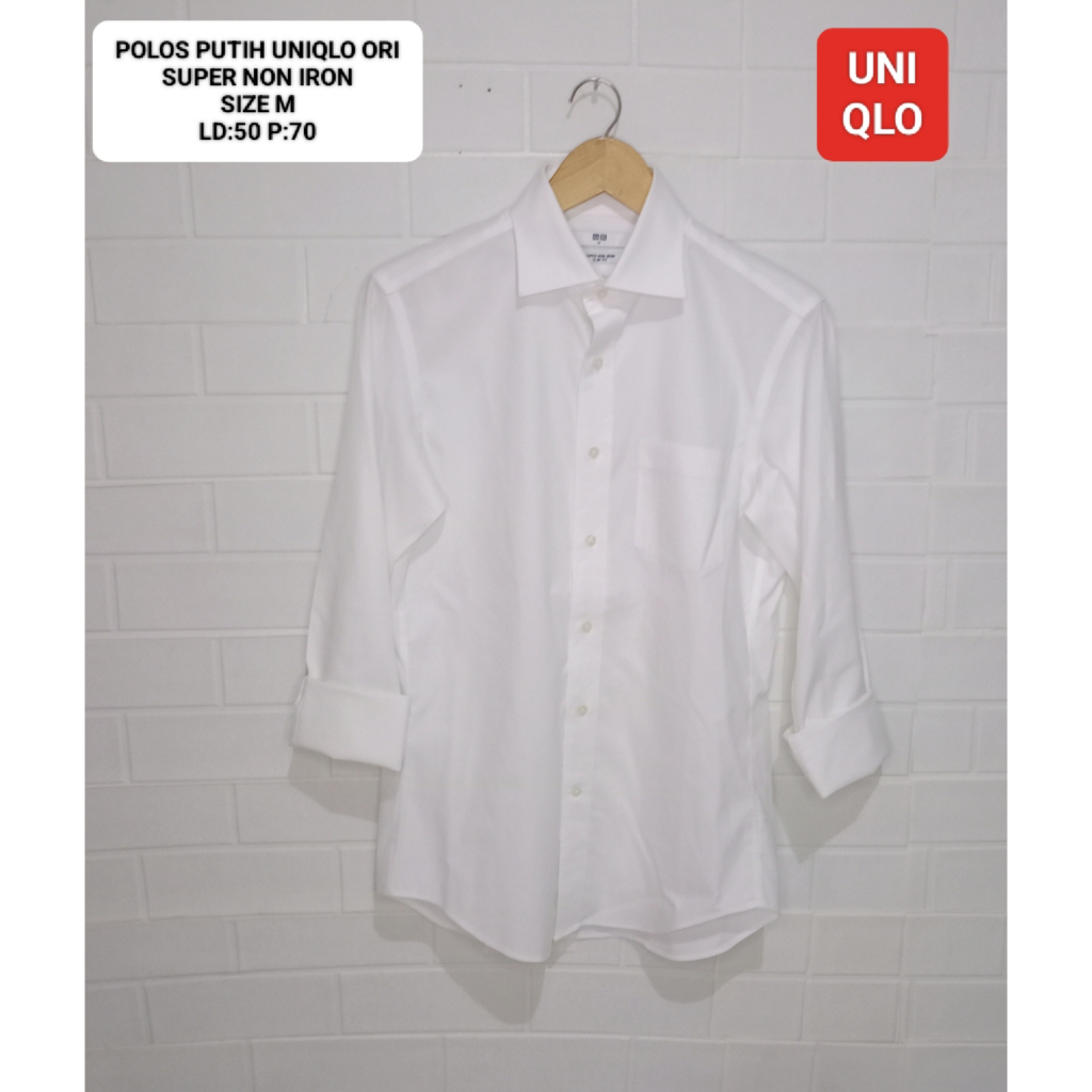 Kemeja PUTIH Uniqlo SUPER NON IRON White BASIC Shirt ORI SIZE M UNISEX