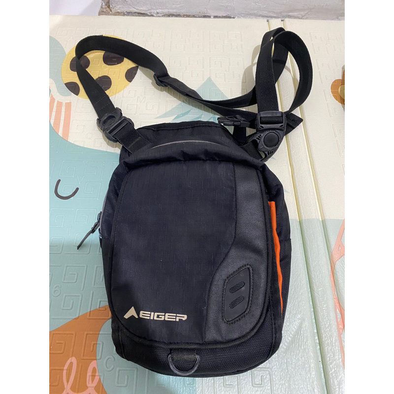 Preloved eiger bag / preloved eiger กระเป๋าผู้ชาย / กระเป๋าสะพายข้าง