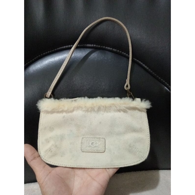 กระเป๋าสตางค์มือสองของแท้ UGG Australia