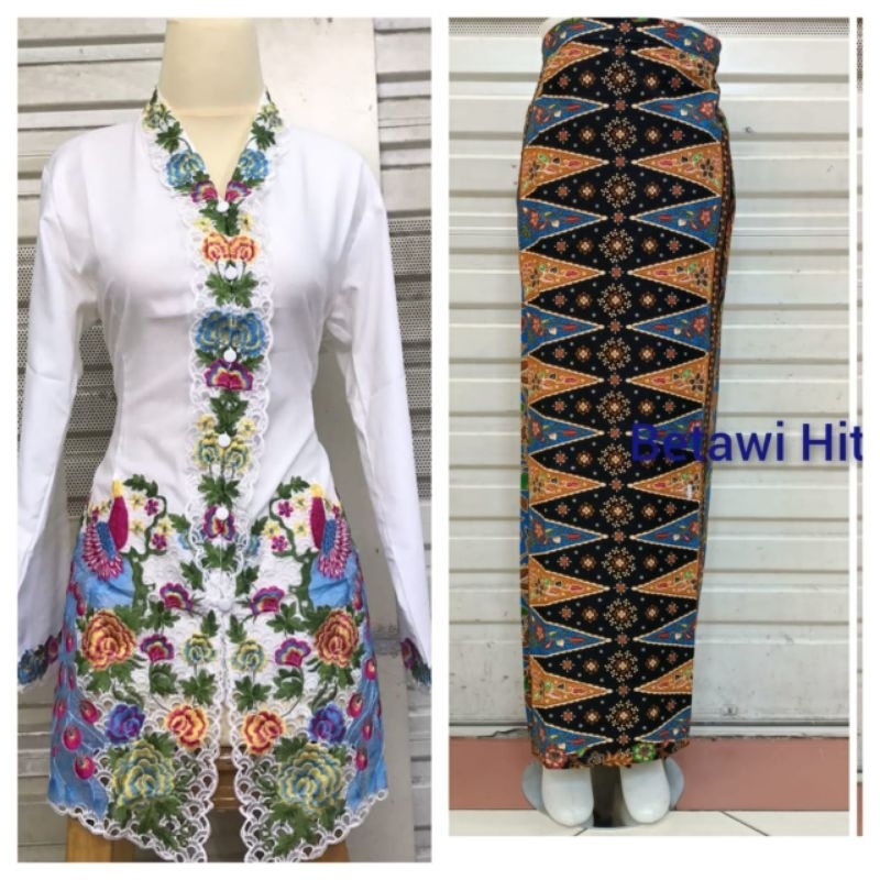 ชุดนกยูง Kebaya / Betawi Encim Kebaya / Encim