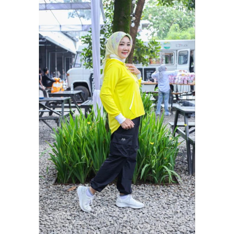 Miyahara - เสื้อแจ็คเก็ตกีฬาผู้หญิงแขนยาว Zora ดูดซับเหงื่อและเท่