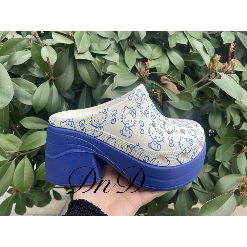 Crocs Siren Hello Kitty ใหม่ล่าสุด