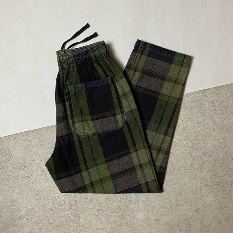 ZT 360 - GU by UNIQLO กางเกงผ่อนคลาย