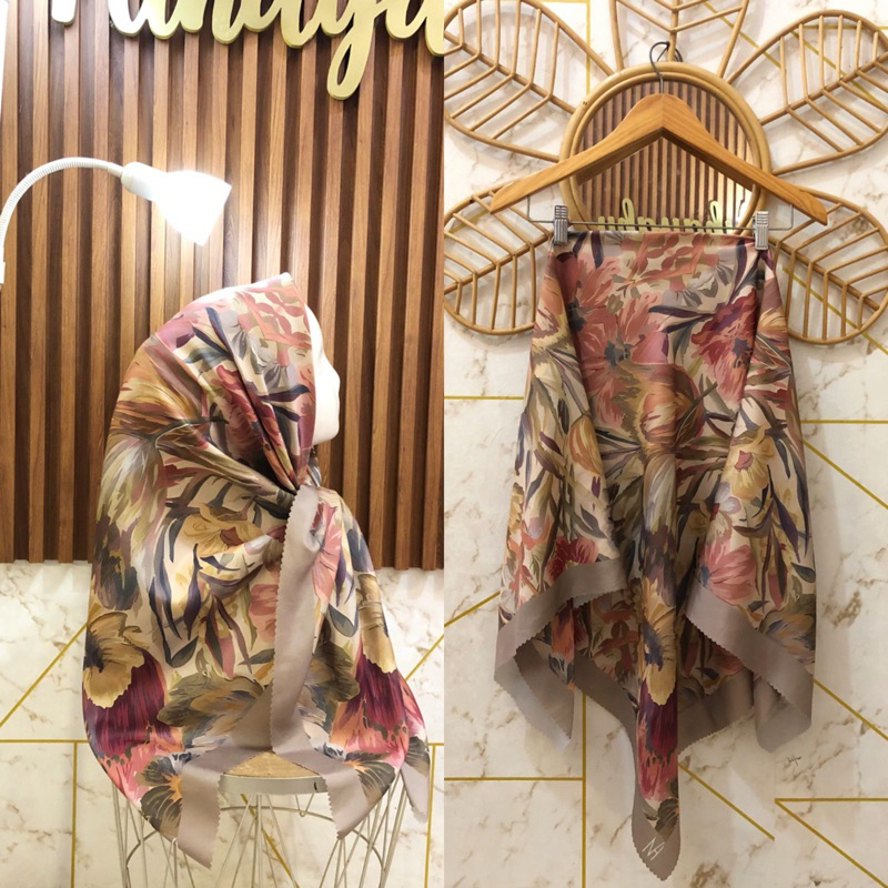 VIRAL MAHOGONY CHOCOLATE MOTIF HIJAB VOAL DEKA/VOAL PREMIUM MOTIF 138