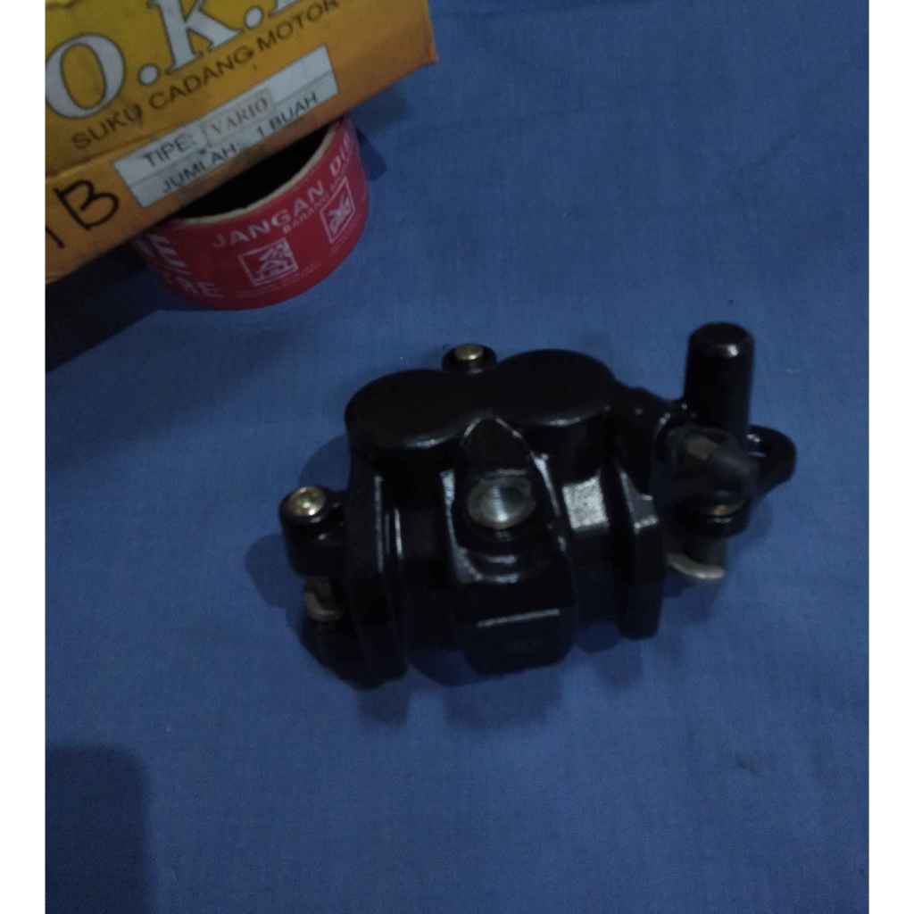 ด้านหน้า PIG HEAD CALIPER แบรนด์ VARIO OKB KEIHIN