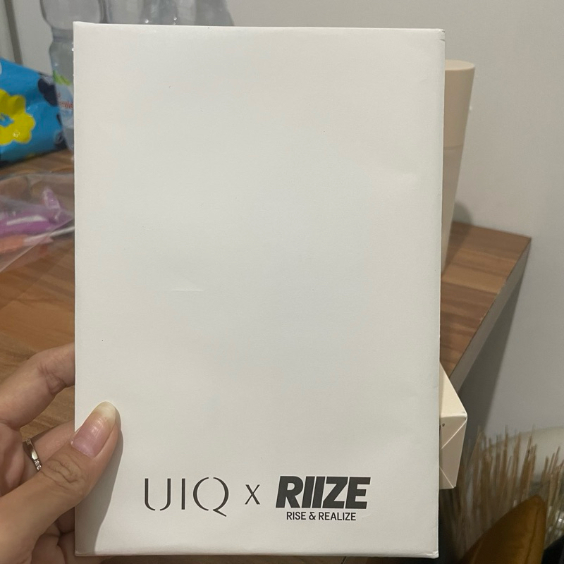 Riize uiq ขาตั้งอะคริลิค