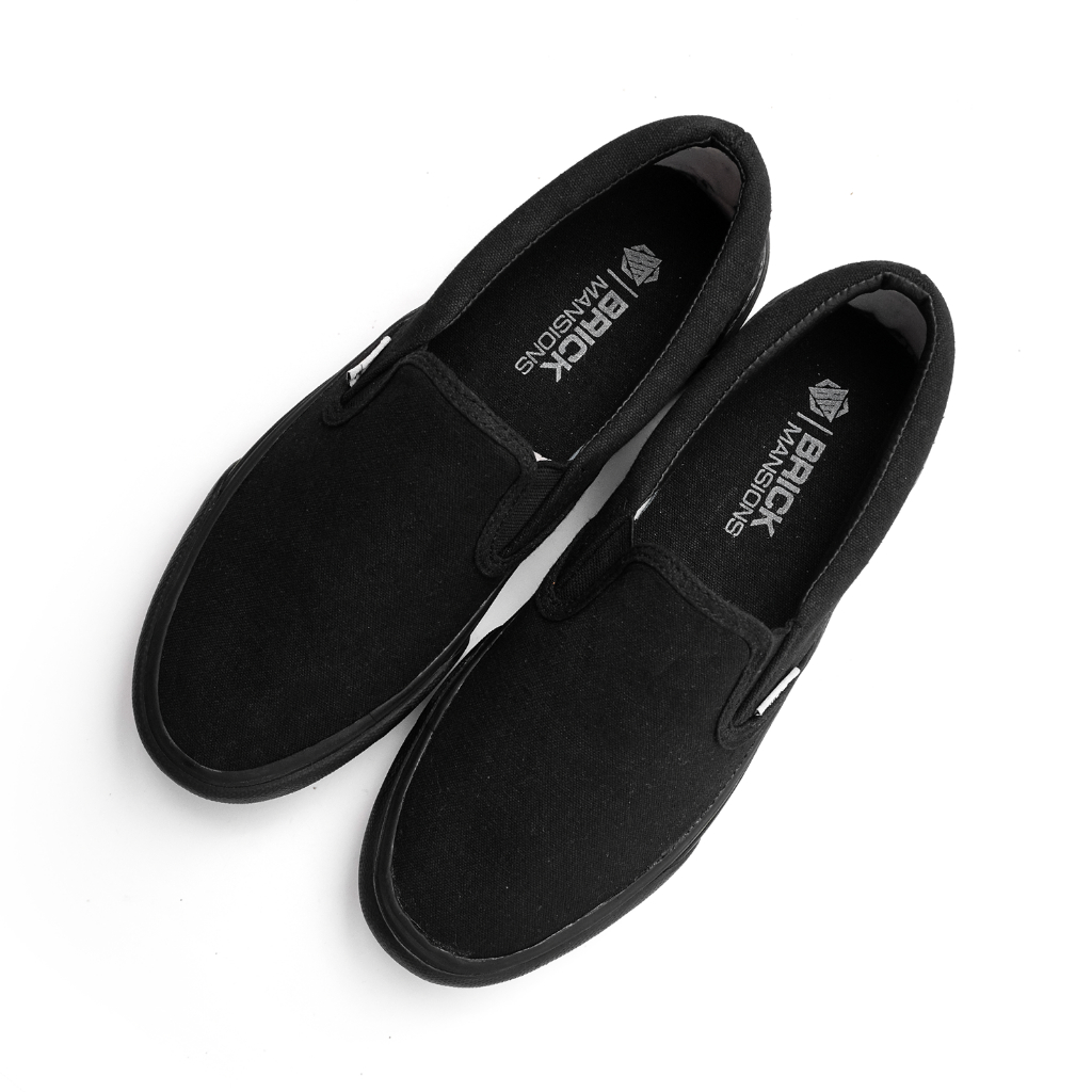 Brick Mansions - Slip On Mission รองเท้าผ้าใบลําลองสีดําเต็มรูปแบบสําหรับผู้ชายและผู้หญิง