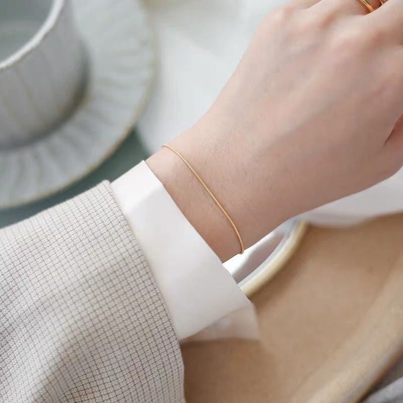 YooHaeng - FREYA Simple Korean Womens Bracelet with Titanium Snake Scale Motif G0054