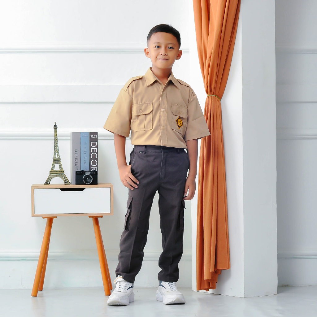 KEMEJA ARFALO - ชุดยูนิฟอร์มนักเรียนประถม เสื้อลูกเสือแขนสั้น