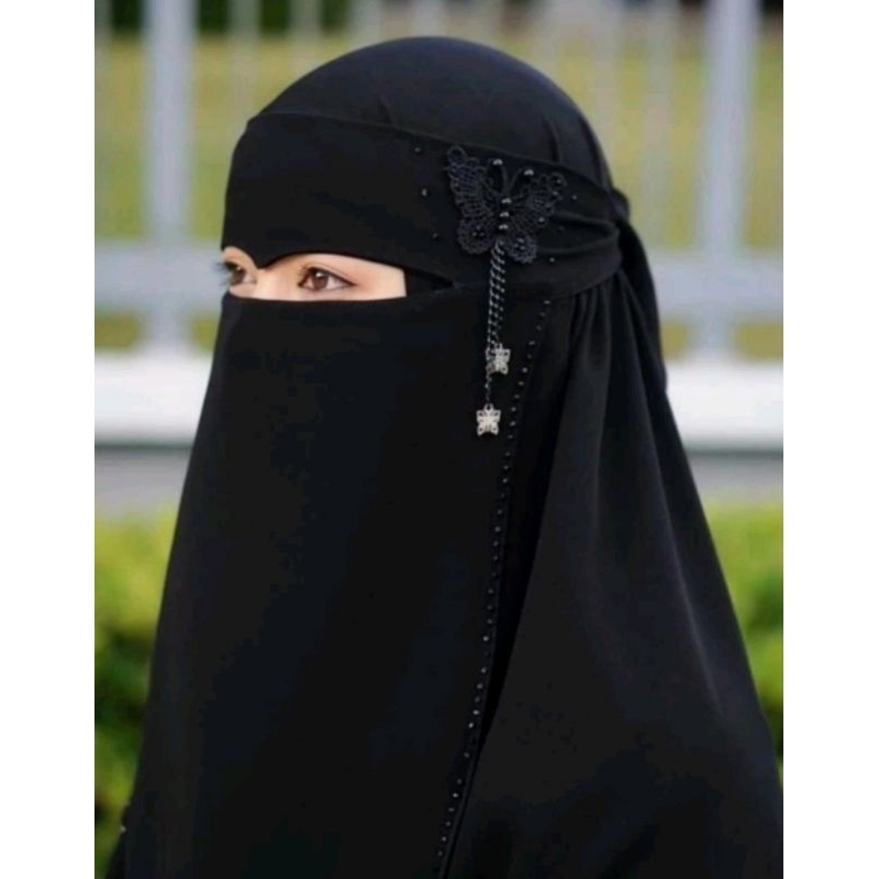 Niqab/eagle ผ้าโพกหญ้าพร้อมคอผีเสื้อและโซ่