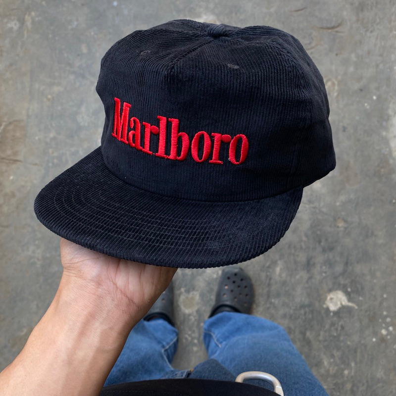 หมวกวินเทจ MARL-BORO | CLASSIC BLACK CORDUROY SNAPBACK