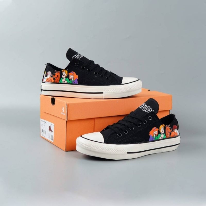 Converse COLLARB SCOOBY-DOO รองเท้าสีดําสําหรับผู้ชายผู้หญิง ใหม่