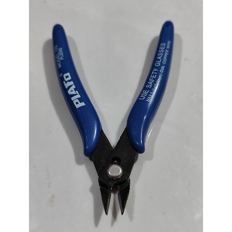 คีมตัด Plato********