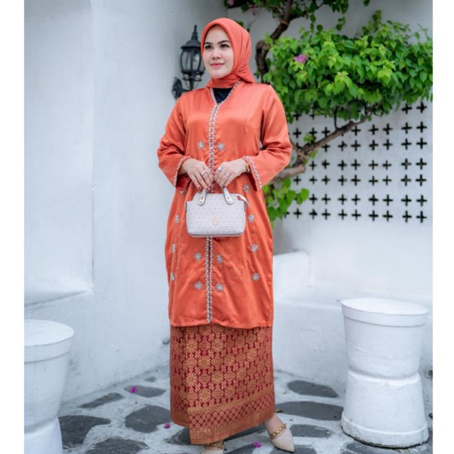Taveta Tunic Kebaya Top/ Kebaya/ Party Kebaya/ Jumbo Kebaya/ Sequin Kebaya/ Wedding Kebaya/ Womens K