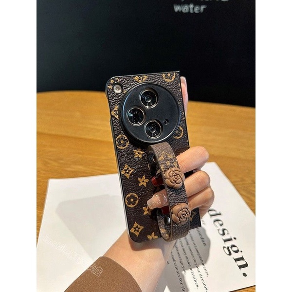 เคสปลอกหนัง PU WRISTBAND STRAP STAND DESIGN LUXURY BRAND OPPO FIND N2 N3 FOLD N2FOLD N3FOLD