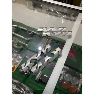 (BISA COD)EMBLEM KYB SKOK KYB DEPAN UNIVERSAL UNTUK SEMUA MOTOR MURAH!!