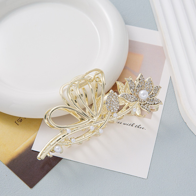 [JSC-02] กิ๊บติดผมผู้หญิงเกาหลี/ กิ๊บติดผมเหล็กดอกไม้มุก