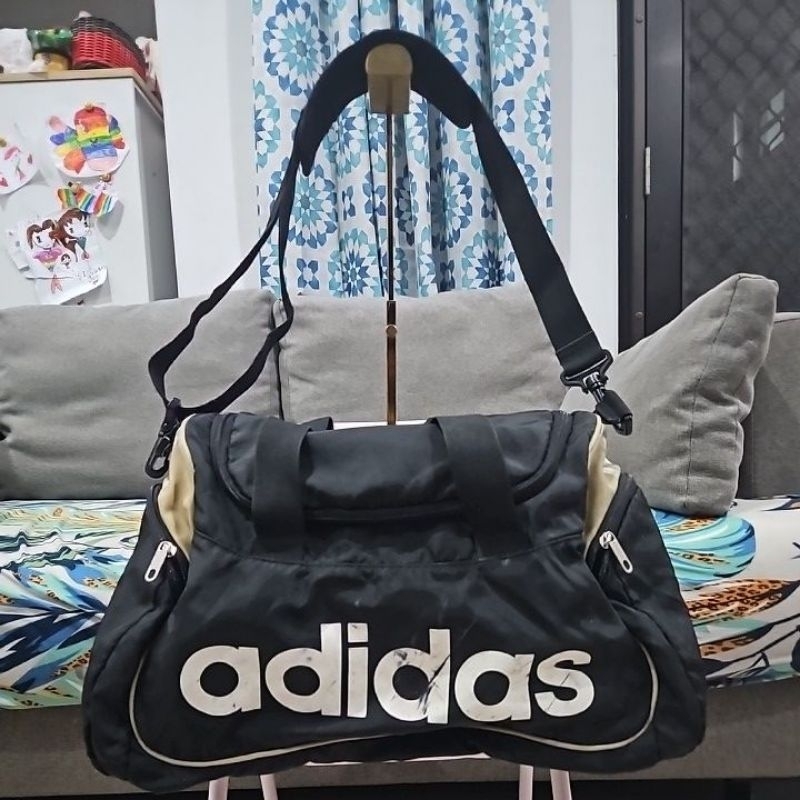 Preloved Sport Bag กระเป๋าเดินทาง Adidas