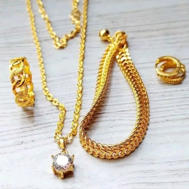 ชุดเครื ่ องประดับครบชุด Elegant Centipede Chain Gold Gem One Piece Jewelry d VY9