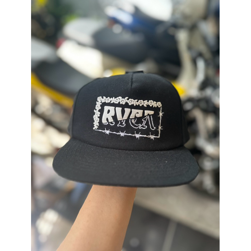 RVCA หมวก snapback สีดํา NEW ORIGINAL 100%