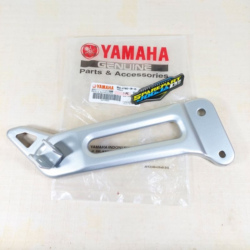 ด้านหลังขวา Footstep Fustep Mount Bracket RX King RXK RX King ใหม่ ORIGINAL YAMAHA 3KA-F7462-20-35