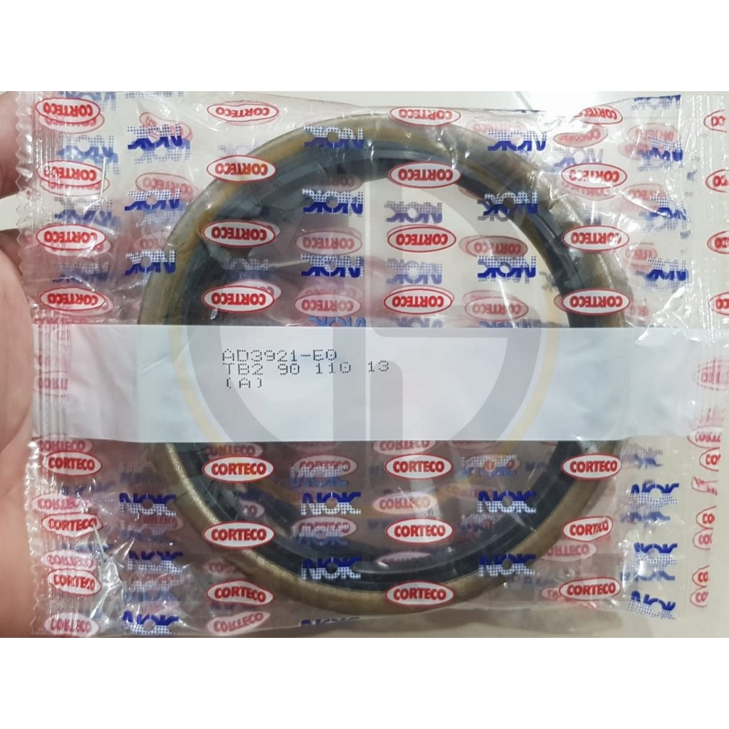 ซีลน้ํามัน TB2 90 110 13 NOK CORTECO NBR JAPAN AD3921-E0
