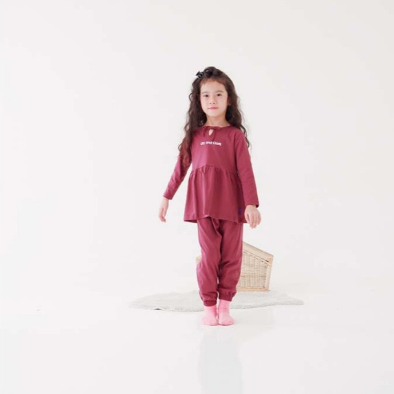 ชุดนอนหญิง Lily And Clark Cool สี Maroon SCP05