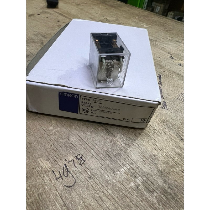OMRON MY2N 220V RELAY