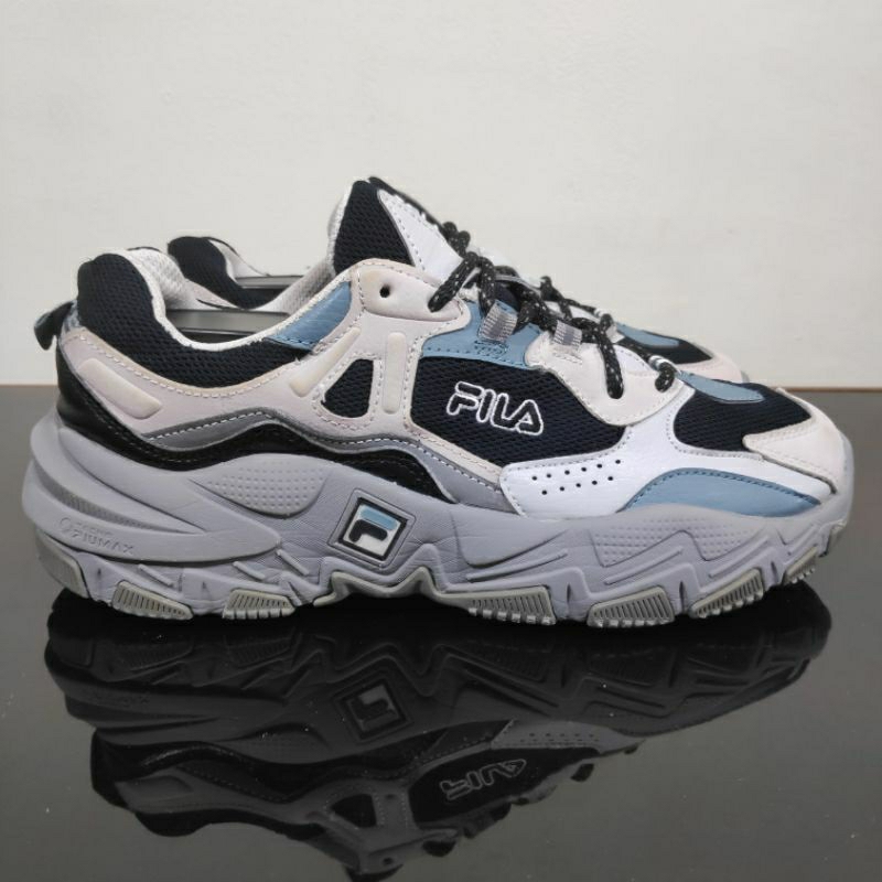 Fila Italy TRACER RAY RETRO Running รองเท้าผ้าใบ - ขนาด 42.5 (26.5 ซม.)