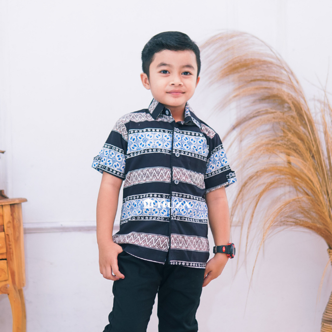KAMEJA BATIK HUZA - เสื้อเชิ้ตแขนสั้นแขนสั้นของ CHILDRENS AXCEL HEM