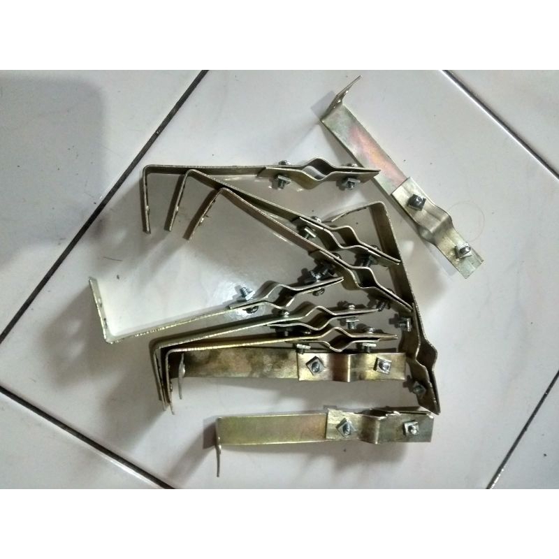 BC L Clamp Cable Insulator Lightning Rod Grounding Cable Clamp Lightning Protection Cable L Clamp