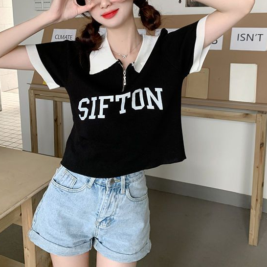 [TTEUDA] เสื้อครอปคอปกซิปยืดแขนสั้น | เสื้อถักแขนสั้นผู้หญิงอินเทรนด์พร้อมปลอกคอซิป | เสื้อครอปสไตล์