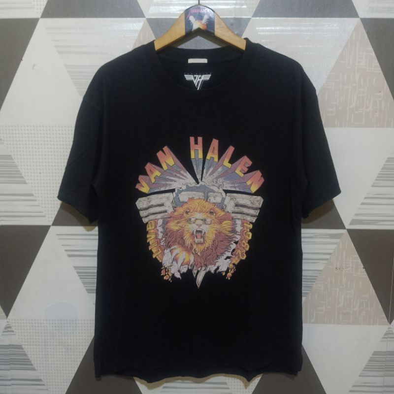 เสื้อยืด Van Halen**