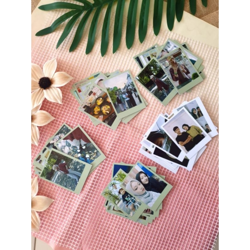 2R POLAROID PHOTOS PACKAGE CONTAINS 18 PHOTOS