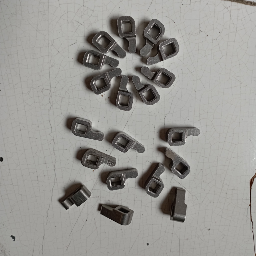 NUMBER 9/ORIGINAL VESPA CLUTCH STUT ยี่ห้อ FA