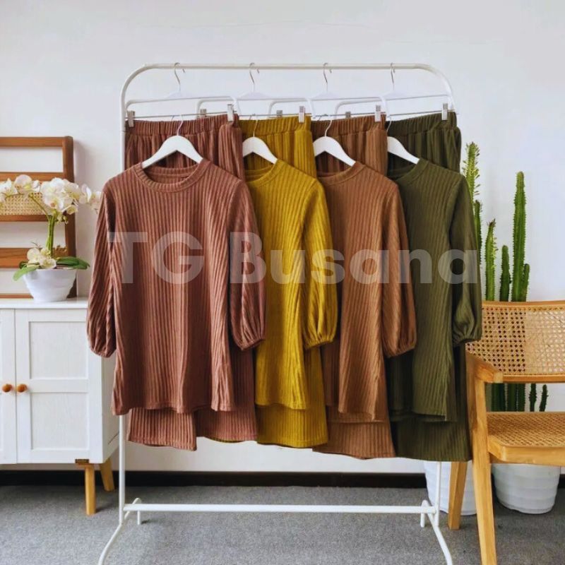 Tg - Vivi One Set Women& 39;s Contemporary Oversize Jumbo Suit Rib Knit Hornet Top Crop เสื้อยืดสไตล