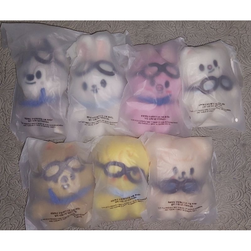 อย่างเป็นทางการ Plushie Skzoo Pilot 10 ซม.Wolfchan Bbokari Jiniret PuppyM Foxy.ny Han Qukka Dwaekki 