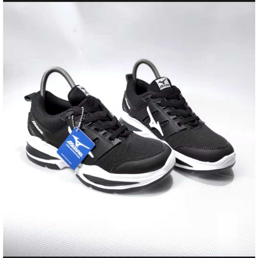 Mizuno Running Sport Shoes 36-44 รองเท ้ าน ้ ําหนักเบาเหมาะสําหรับ Jogging/Senam/Volly/Badminton