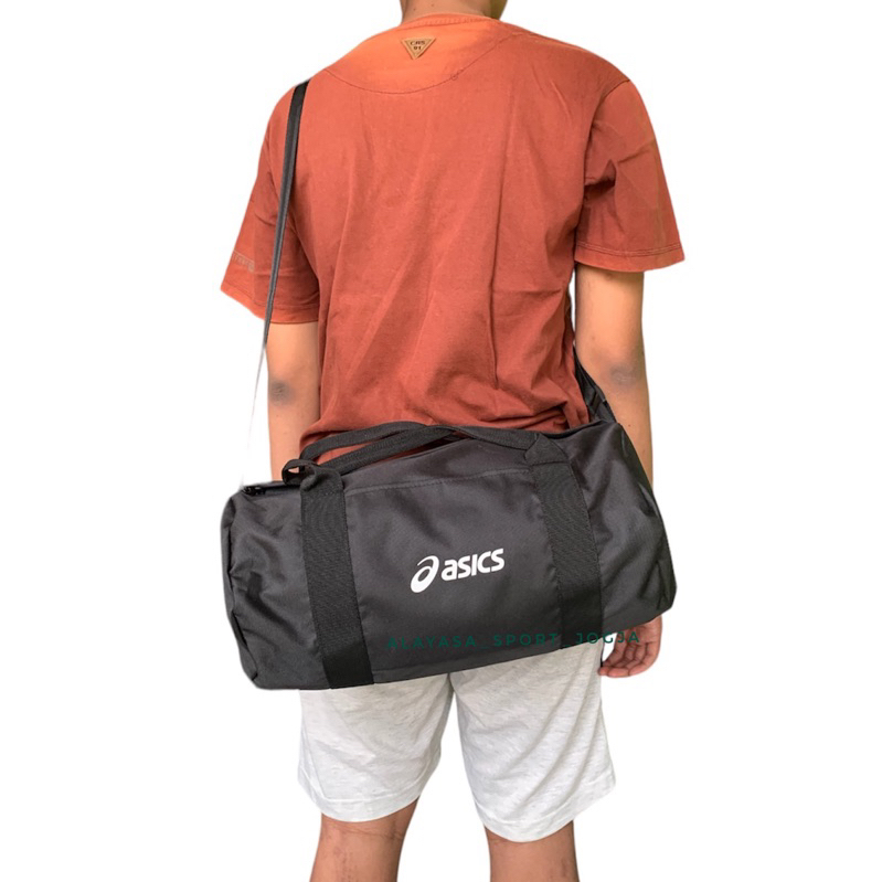 กระเป๋ารองเท้าสลิงสีขาว Asics